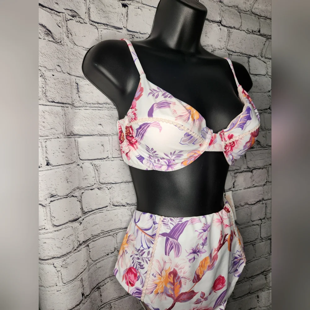 Nanette Lepore 2 Piece Swimsuit Bikini NWT Size‎ 10